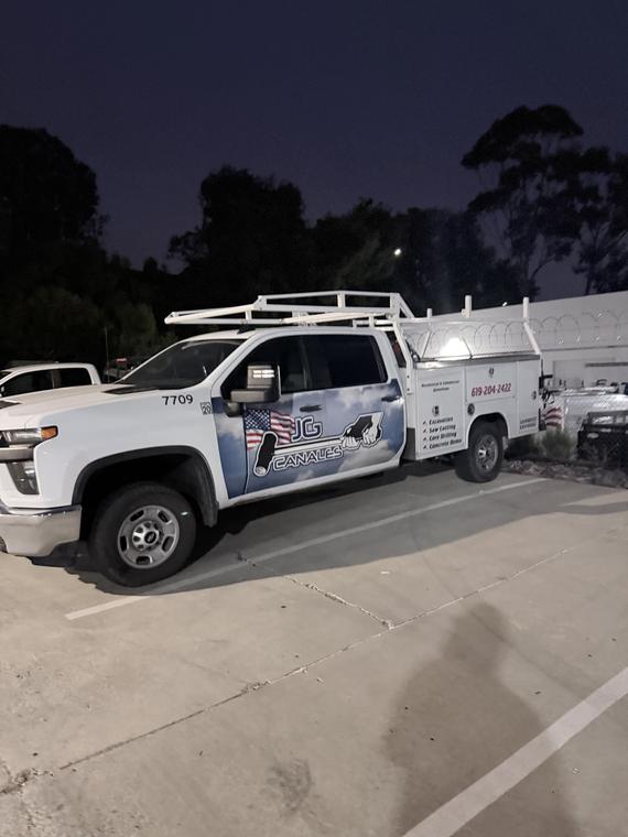 Service truck